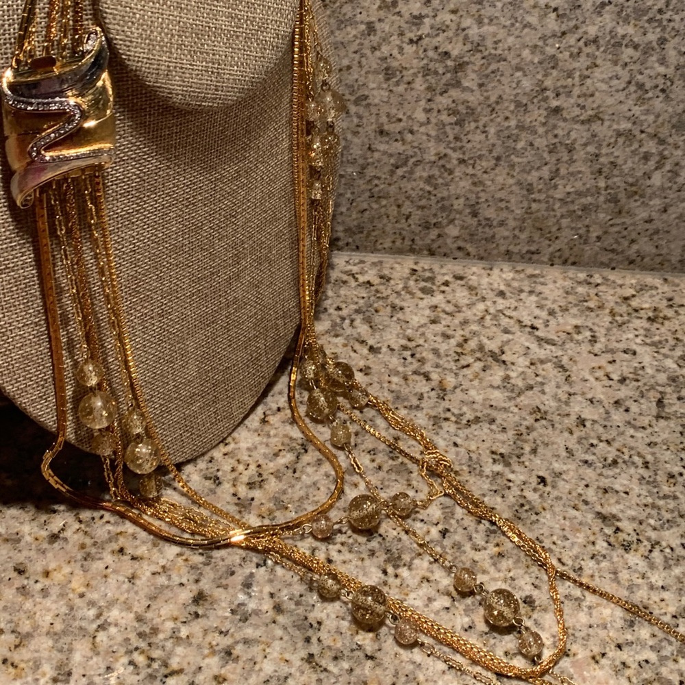 PIERRE CARDIN 🤩🧡”SIGNED NECKLACE~GOLD TONE”🧡🤩